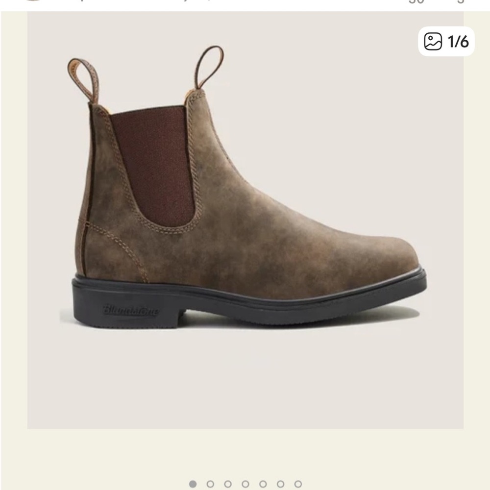 Blundstone brown leather Chelsea boots